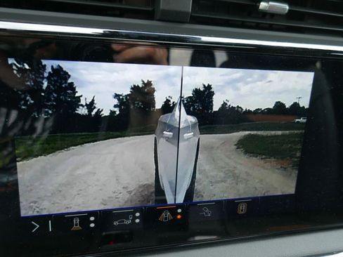 New 2026 GMC Sierra 1500 AT4 w/ AT4 Premium Package AWD/4WD image 28