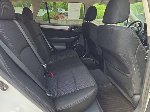 Used 2016 Subaru Outback 2.5i Premium AWD/4WD image 22