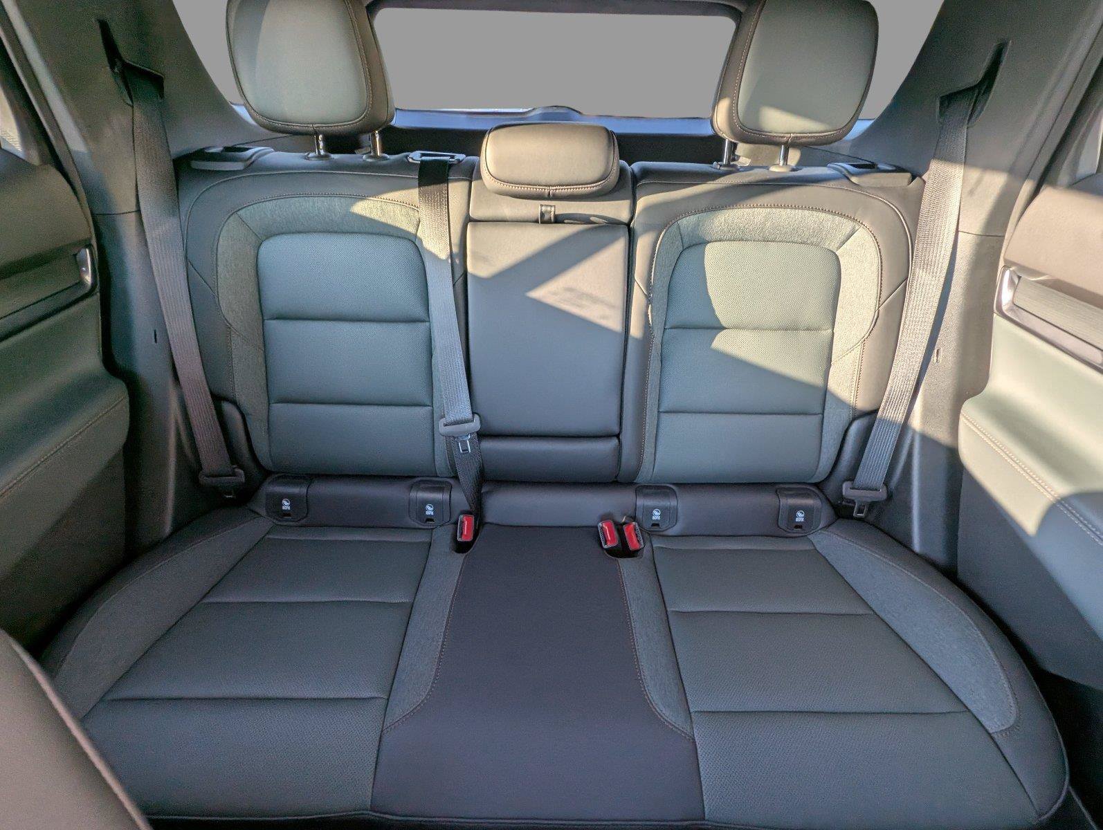 New 2027 GMC Terrain AT4 w/ Convenience Package III AWD/4WD image 29