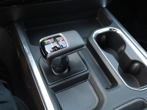 Used 2025 Chevrolet Silverado 1500 LT Trail Boss w/ Convenience Package II image 37