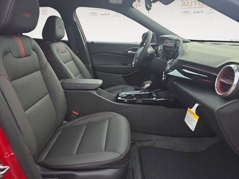 New 2026 Chevrolet Trax RS FWD image 15