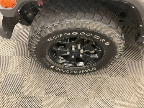 Used 2022 Jeep Gladiator Sport AWD/4WD image 18