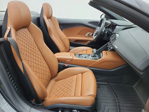 Certified 2021 Audi R8 V10 performance AWD/4WD image 16