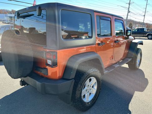 Used 2011 Jeep Wrangler Unlimited Sport image 5