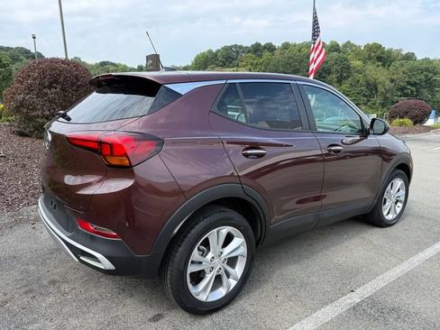 Used 2023 Buick Encore GX Preferred w/ Cold Weather Comfort Package FWD image 5