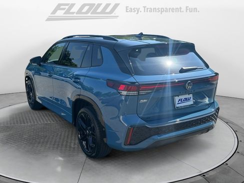 New 2025 Volkswagen Tiguan SE R-Line image 5