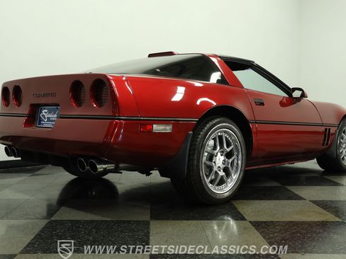 Used 1990 Chevrolet Corvette Coupe RWD image 26
