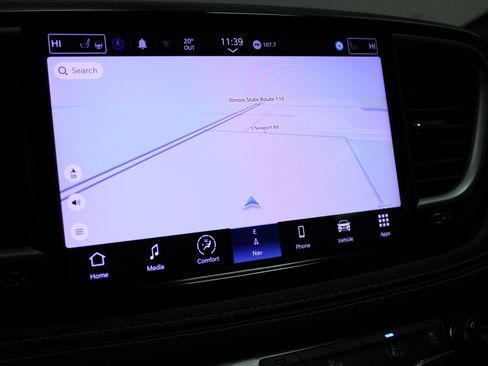 Used 2022 Chrysler Pacifica Limited w/ Uconnect Theater Family Group image 26