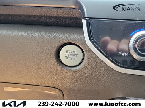 New 2026 Kia Carnival LX FWD image 31