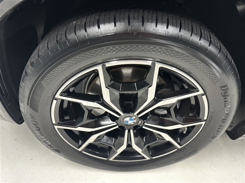 Used 2022 BMW X3 xDrive30i w/ M Sport Package 2 AWD/4WD image 16