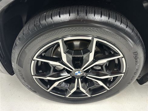 Used 2022 BMW X3 xDrive30i w/ M Sport Package 2 AWD/4WD image 16