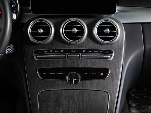Used 2019 Mercedes-Benz C 300 Sedan w/ Premium Package image 38