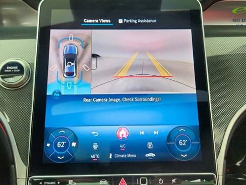 Used 2025 Mercedes-Benz GLC 300 4MATIC image 44