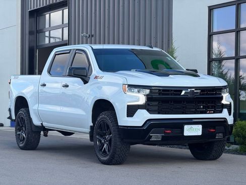 Used 2022 Chevrolet Silverado 1500 LT Trail Boss w/ Protection Package AWD/4WD image 4