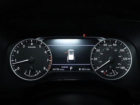 Certified 2025 Nissan Pathfinder SV FWD image 25