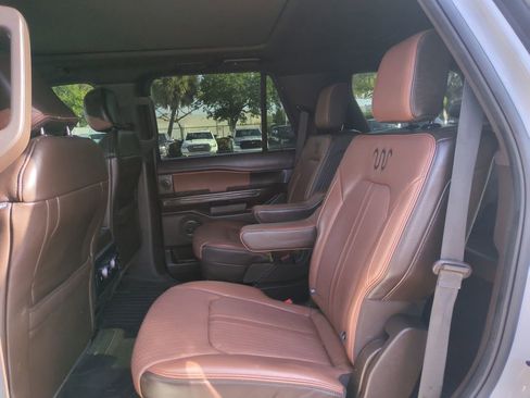 Used 2022 Ford Expedition King Ranch AWD/4WD image 16