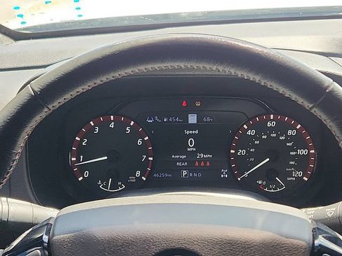 Used 2024 Nissan Frontier PRO-4X w/ Technology Package AWD/4WD image 13