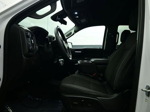Used 2022 Chevrolet Silverado 1500 Custom image 13