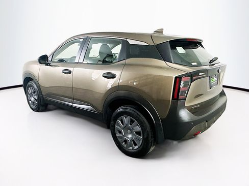 Used 2025 Nissan Kicks S image 5