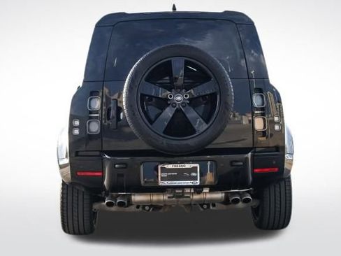Certified 2024 Land Rover Defender 110 V8 image 5