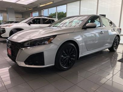 New 2025 Nissan Altima 2.5 SV