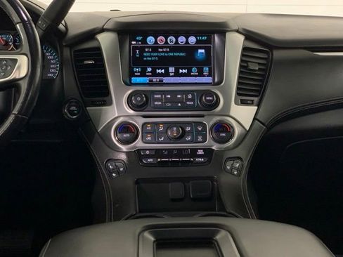 Used 2018 GMC Yukon XL SLT w/ Open Road Package AWD/4WD image 4