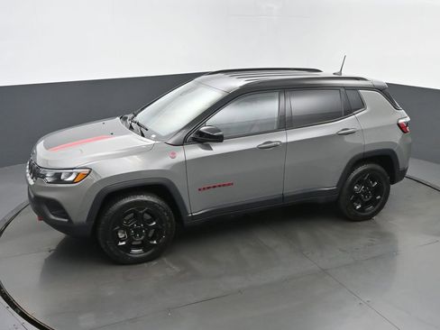 Used 2023 Jeep Compass Trailhawk w/ Trailhawk Convenience Group image 39