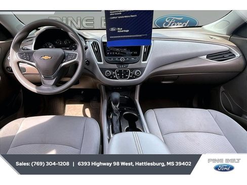 Used 2024 Chevrolet Malibu LT FWD image 13