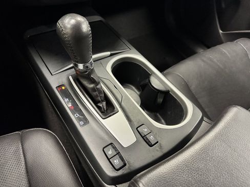 Used 2018 Acura RDX AWD w/ Advance Package image 30