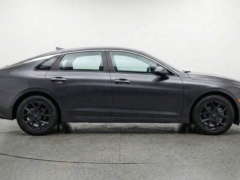 Used 2025 Kia K5 LXS image 11