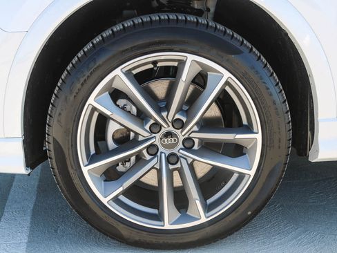 New 2025 Audi Q3 2.0T Premium image 15