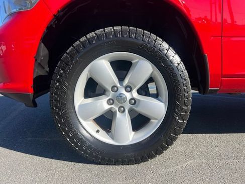 Used 2014 RAM 1500 Express AWD/4WD image 12