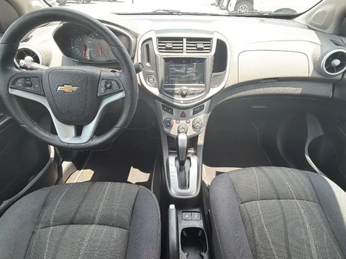 Used 2018 Chevrolet Sonic LT w/ Convenience Package FWD image 12