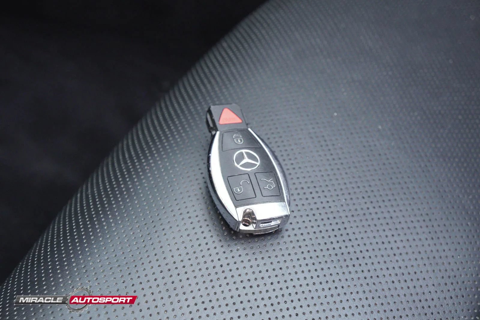 Used 2014 Mercedes-Benz SL 550 image 40