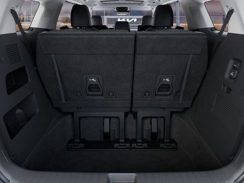 Certified 2025 Kia Carnival SX FWD image 19