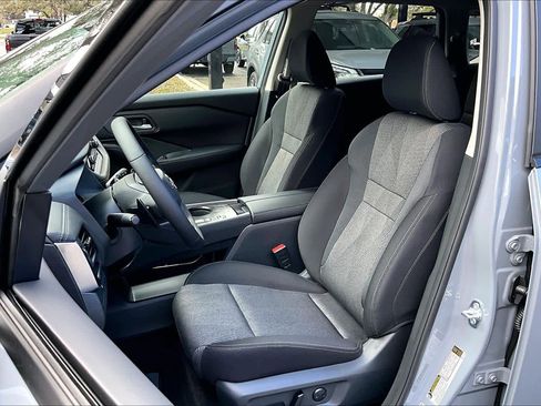 New 2026 Nissan Rogue SV image 9