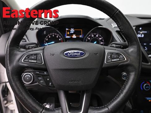 Used 2018 Ford Escape Titanium w/ Ford Safe & Smart Package AWD/4WD image 10