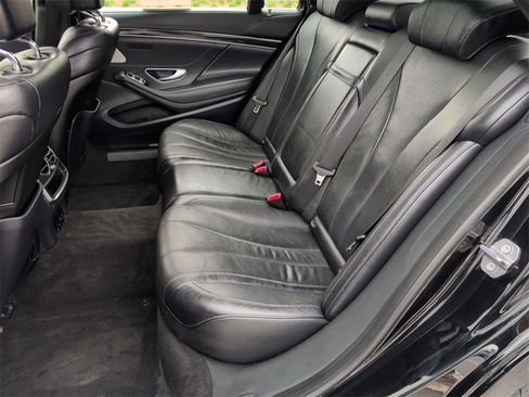 Used 2019 Mercedes-Benz S 450 Sedan image 29