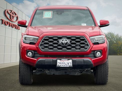Used 2022 Toyota Tacoma TRD Off-Road image 8