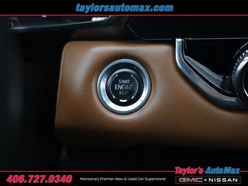 Used 2025 GMC Canyon AT4 image 24