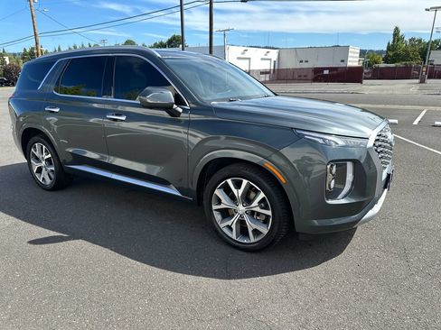 Used 2022 Hyundai Palisade Limited w/ Cargo Package AWD/4WD image 8