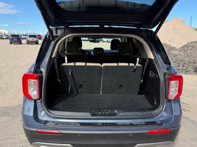 Used 2021 Ford Explorer XLT w/ Equipment Group 202A AWD/4WD image 15