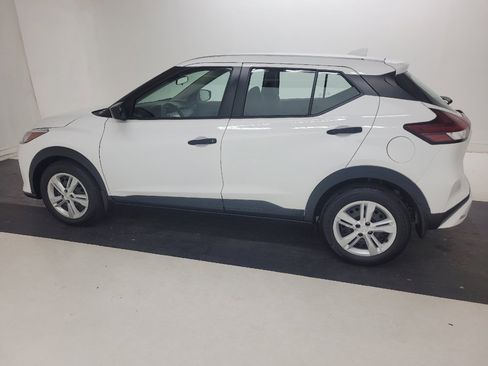 Used 2024 Nissan Kicks S FWD image 3