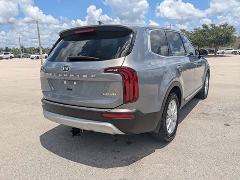 Used 2020 Kia Telluride LX FWD image 5