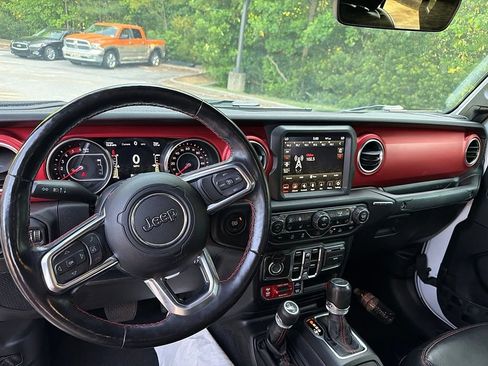 Used 2021 Jeep Gladiator Rubicon AWD/4WD image 14