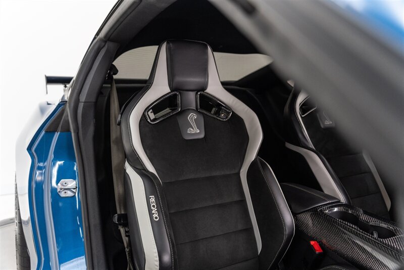 Used 2021 Ford Mustang Shelby GT500 w/ Carbon Fiber Track Pack RWD image 54