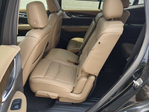 Used 2022 Cadillac XT6 Premium Luxury w/ Platinum Package AWD/4WD image 25