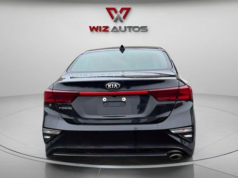 Used 2021 Kia Forte LXS FWD image 4