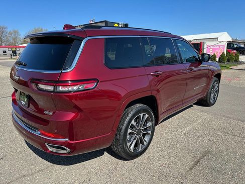 Used 2021 Jeep Grand Cherokee L Overland w/ Luxury Tech Group IV AWD/4WD image 5