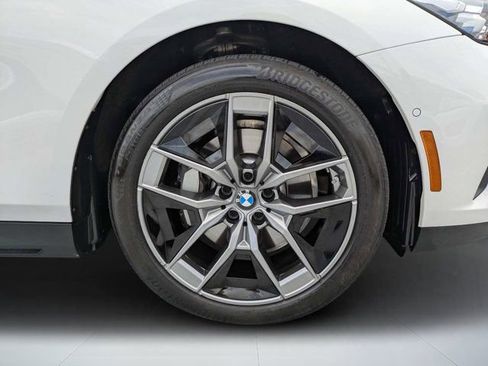 Used 2026 BMW 530i xDrive AWD/4WD image 10